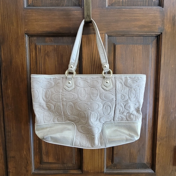 Coach Poppy Elegant Gold And Cream Designer Tote Bag - Picture 6 of 13